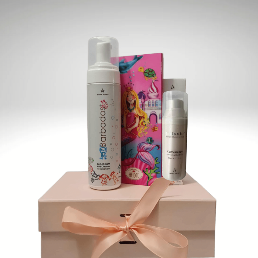 Набор косметики для нежной молодой кожи